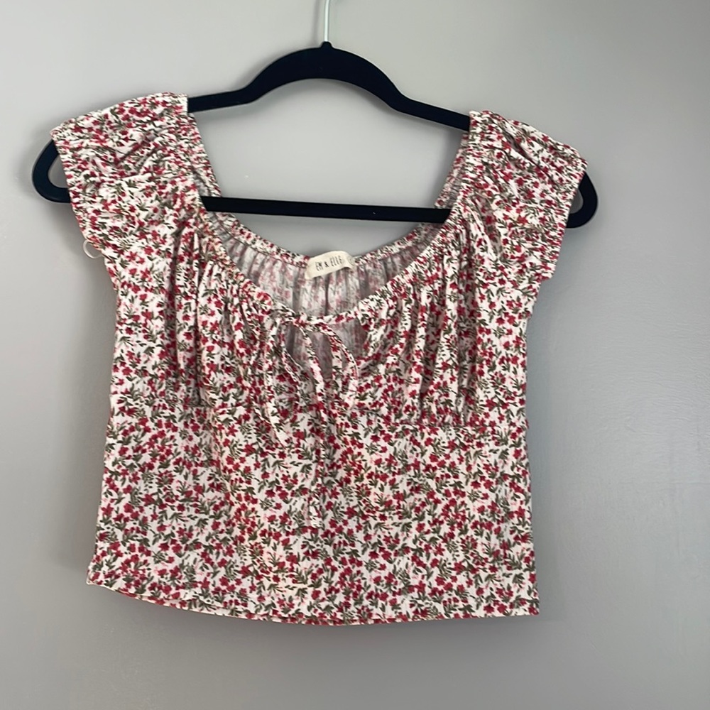 Crop top